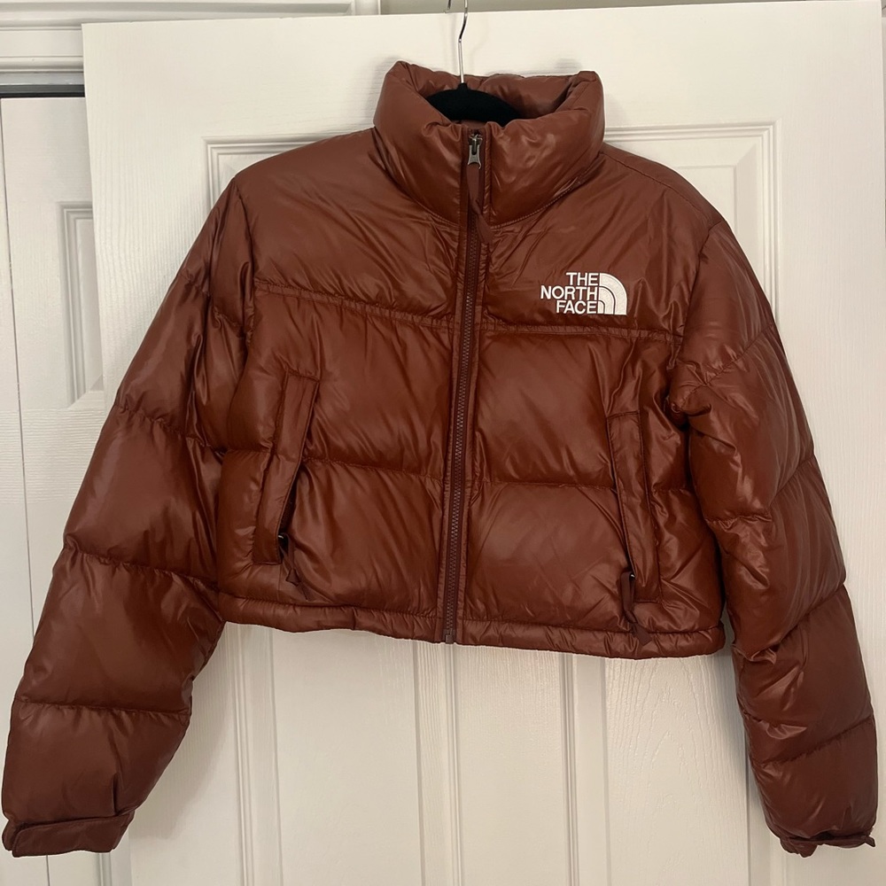 New North Face Nuptse cropped down jacket